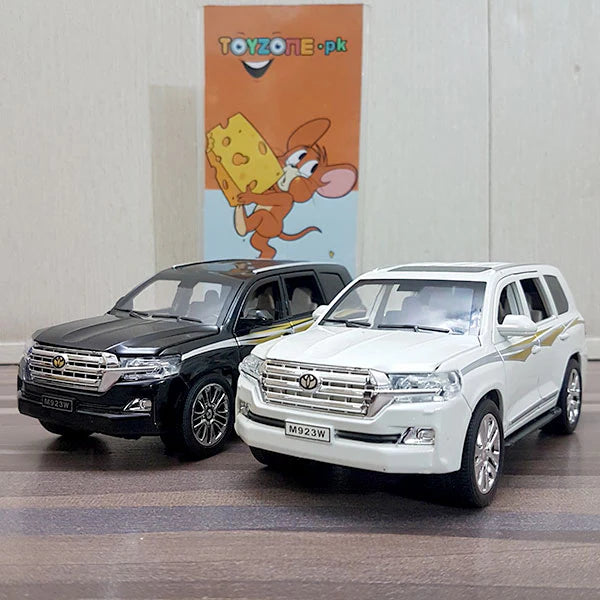ToyZone™ 1:24 Scale Toyota Land Cruiser