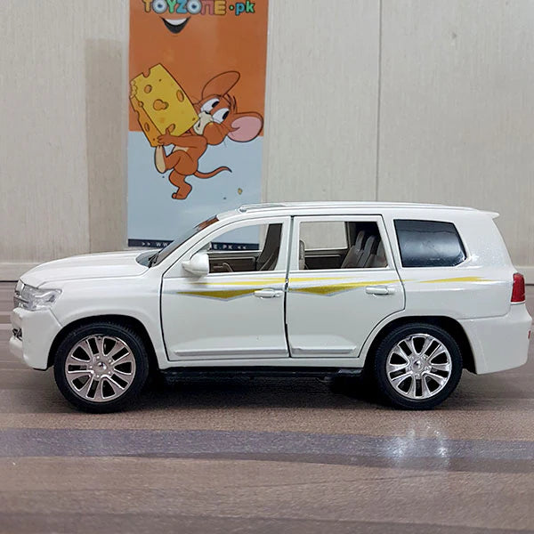ToyZone™ 1:24 Scale Toyota Land Cruiser